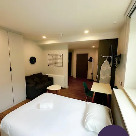 Yugo Explore - Ardcairn House Apartman *