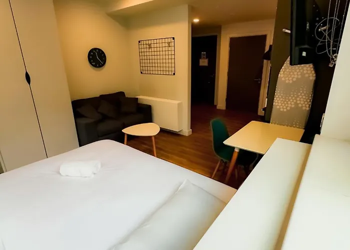 Yugo Explore - Ardcairn House 公寓 *